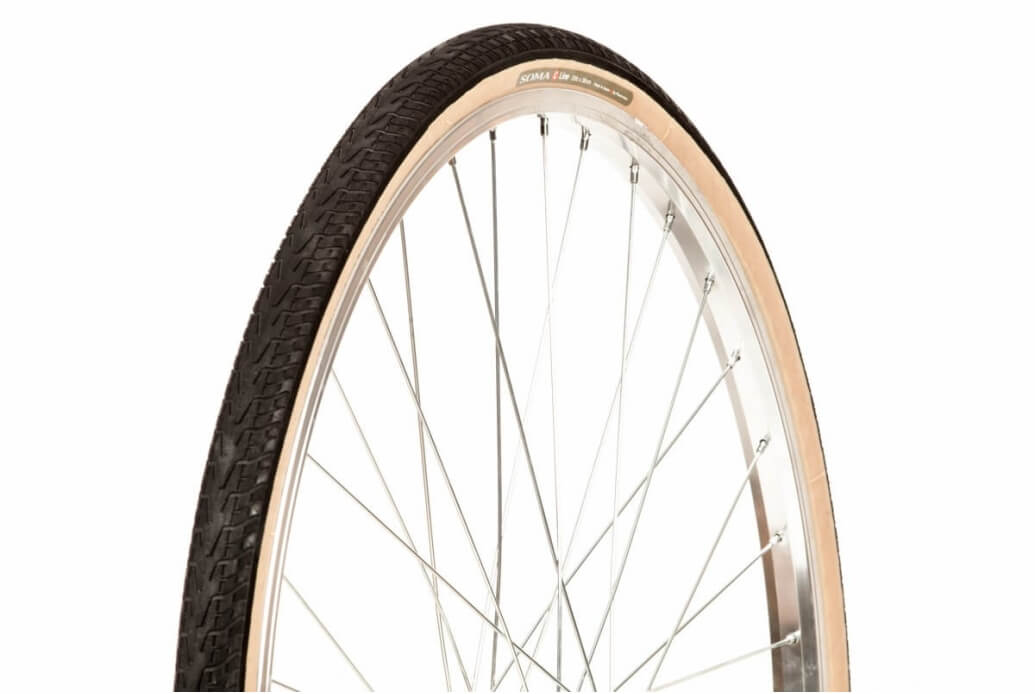 Comprar Cubierta SOMA Negro / Crema 28" (40-622) 700x38C Unidad