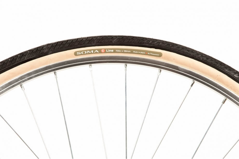 Comprar Cubierta SOMA Negro / Crema 28" (40-622) 700x38C Unidad