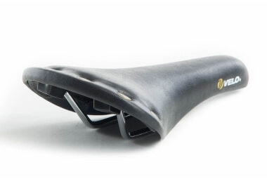 Saddle Velo Plush Black