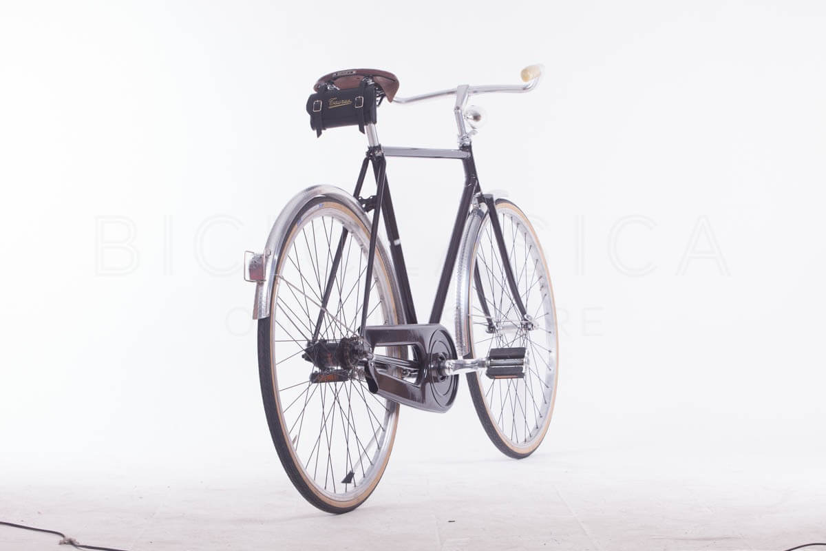 Feu à piles arrière vintage sur garde boue vélo NR 9 Spanninga