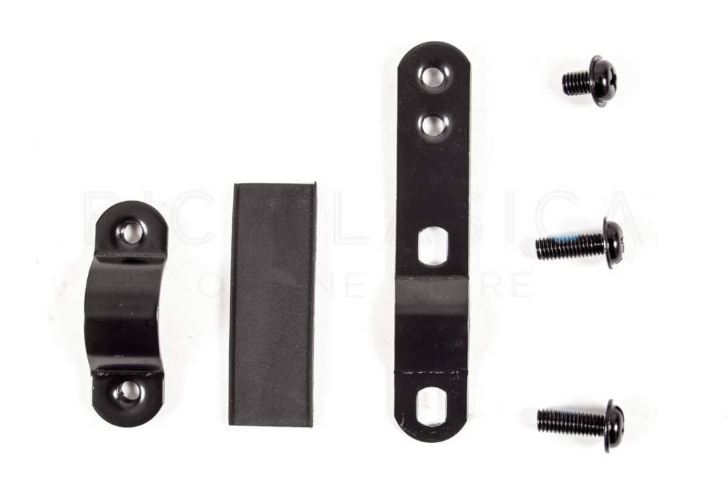 Rear bracket for bicycle chain guard