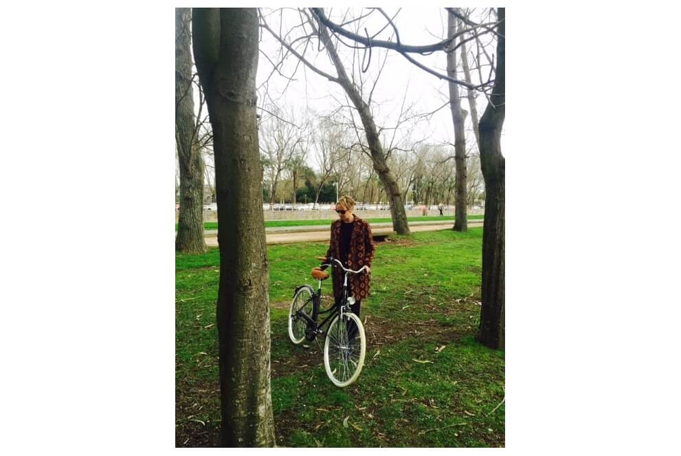 Comprar Bicicleta de Paseo Capri Barcelona Negro-Crema 6V Reacondicionado