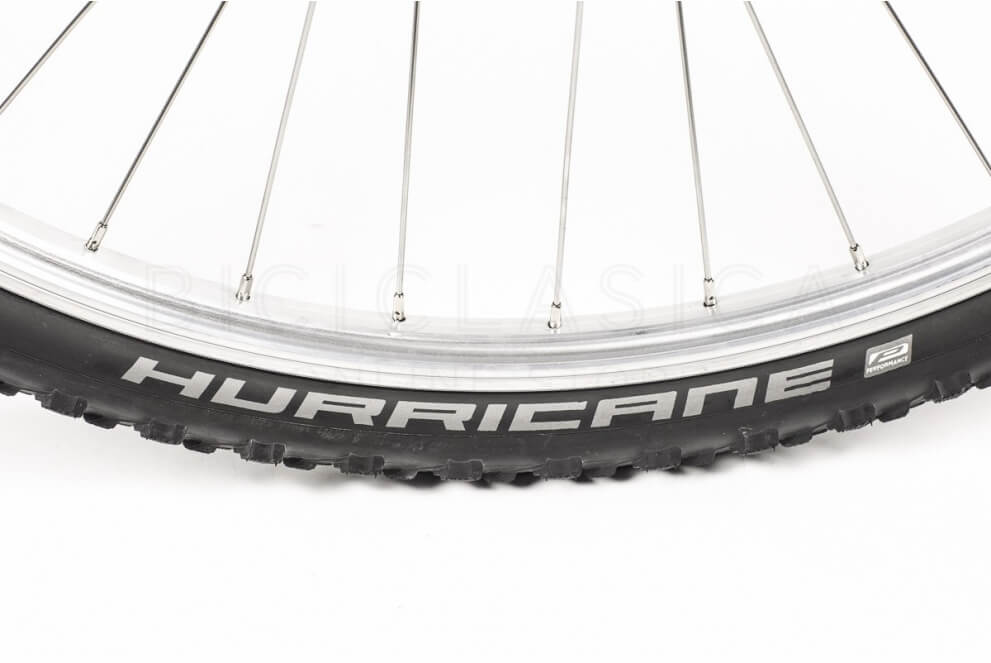 Comprar Cubierta Schwalbe Hurricane 28" (50-622) Negro Unidad