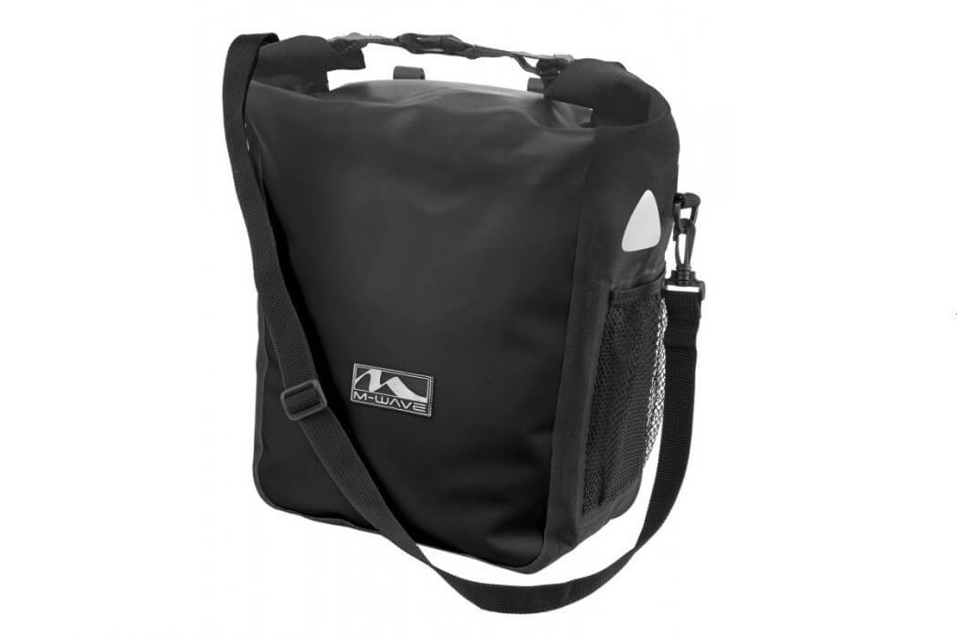 Sacoche tanche pour bicyclette avec syst me de fixation au porte