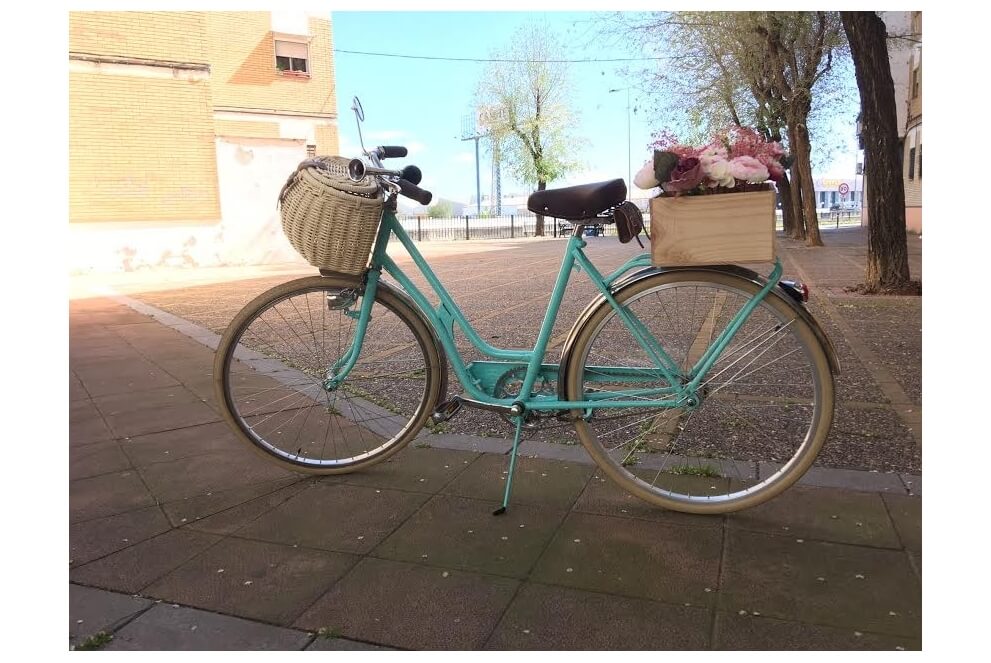 Boîte en bois Victoria avec poignée pour paniers de bicyclette