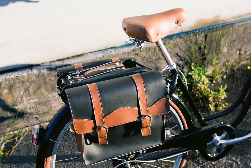 Classic Saddlebags in fauxleather BlackHoney Colour
