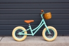 Comprar Bicicleta sin pedales Capri Kiddo verde pastel