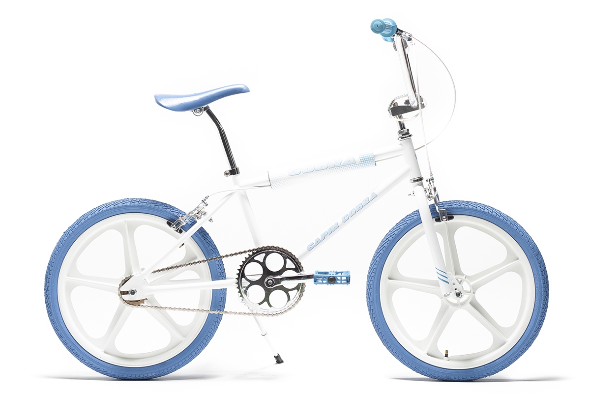 Bicicleta retro BMX Capri blanca azul | Bicicleta retro BMX Capri Biciclasica.com