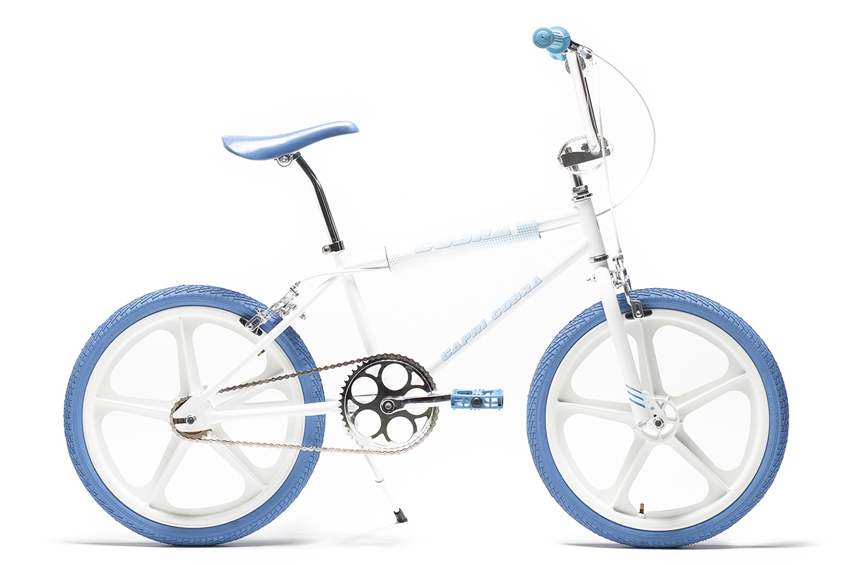 interior secretamente La risa Bicicleta retro BMX Capri Cobra blanca azul | Bicicleta retro BMX Capri |  Biciclasica.com