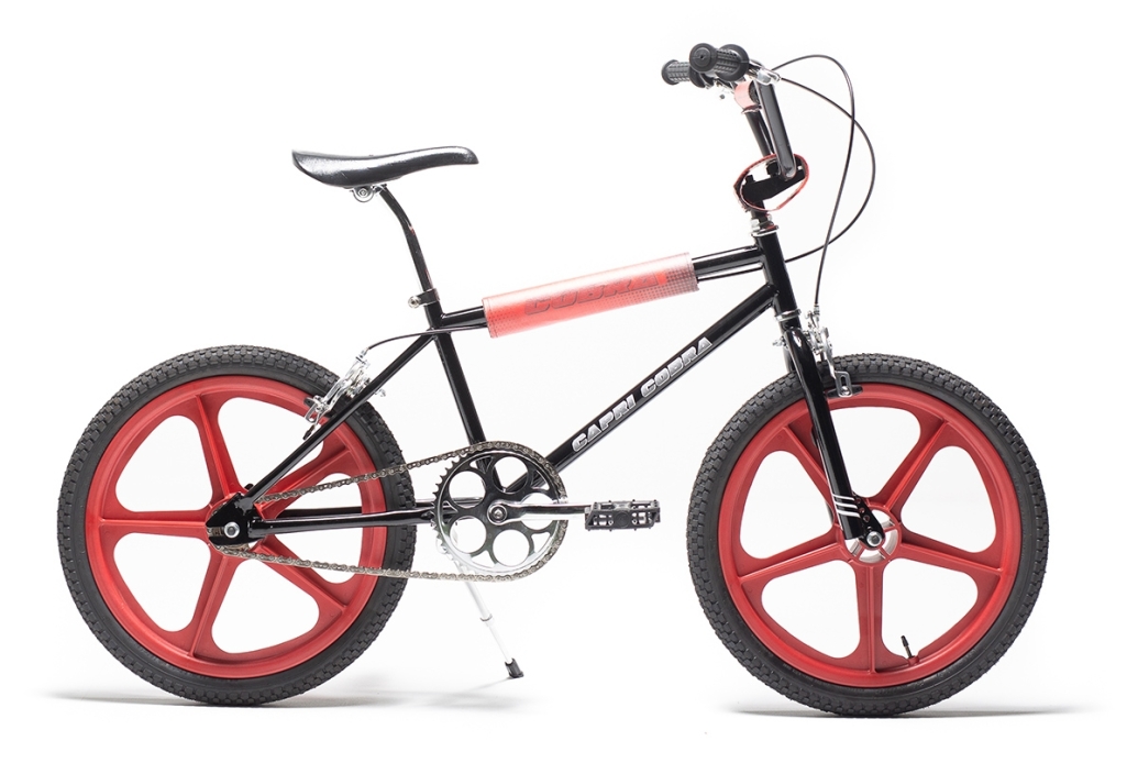 Comprar Bicicleta retro BMX Capri Cobra negra