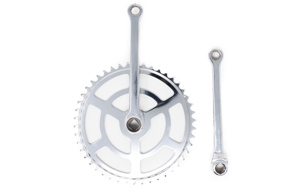 Japan 46T steel retro crankset - Quadradillo