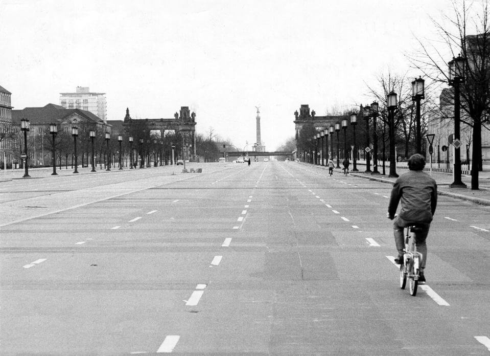 Berlin street empty of cars during the 1973 oil crisis