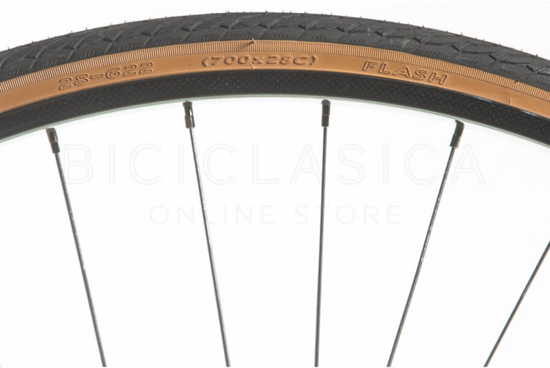 Comprar Cubierta Rubena Flash Negro/Crema 28" (28-622) 700x28C Unidad