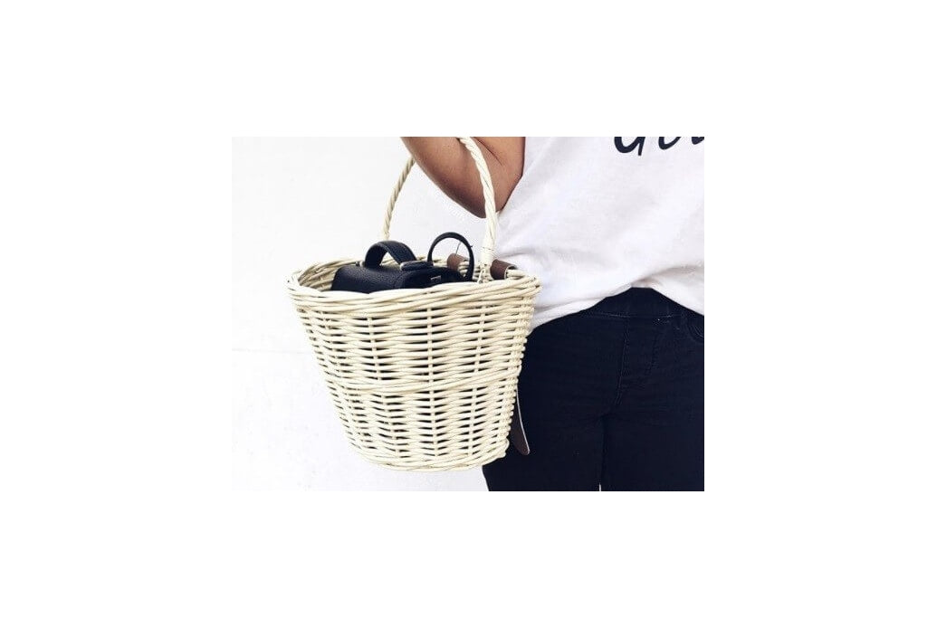 Comprar Cesta para bicicleta Victoria Wicker con asa