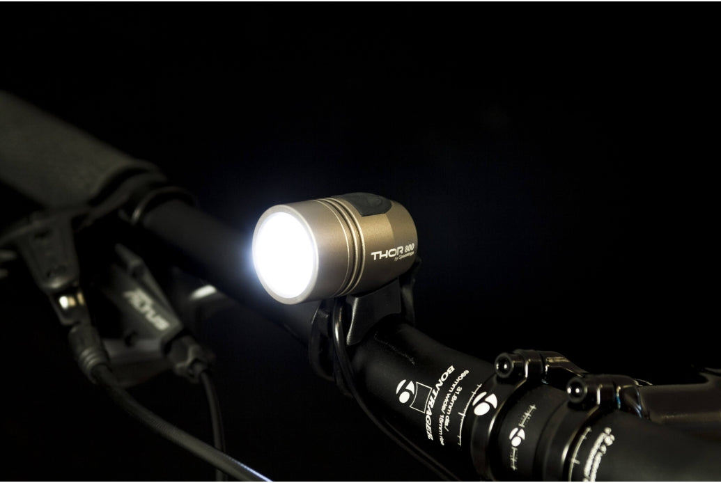 Comprar Luz Delantera Spanninga Thor 800 - Gran Luminosidad